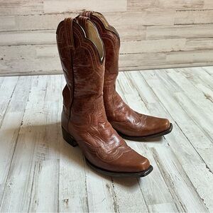 Women’s Game Day Western Boots size 9.5